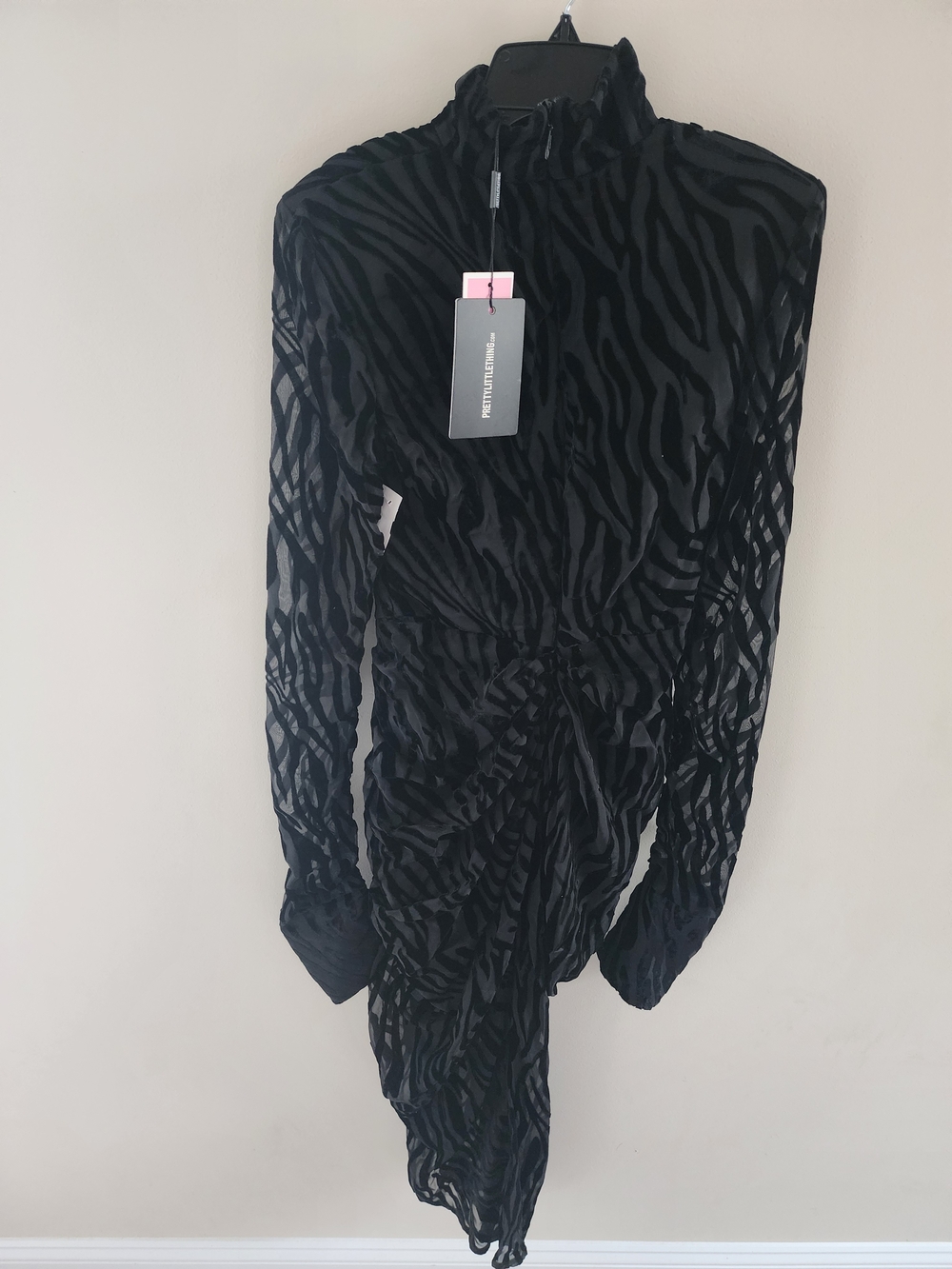 PrettyLittleThing Black Long Sleeve Zebra Burnout Midi Dress